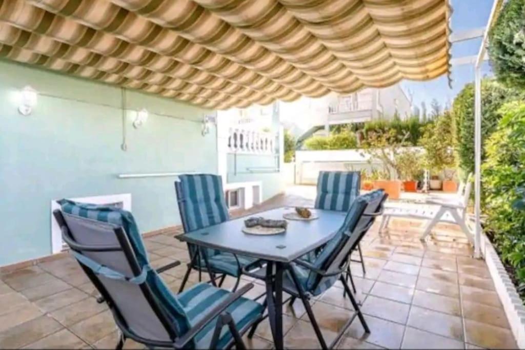Bungalow Adaptado, Terraza Muy Grande Y Soleada. Gran Alacant Zewnętrze zdjęcie
