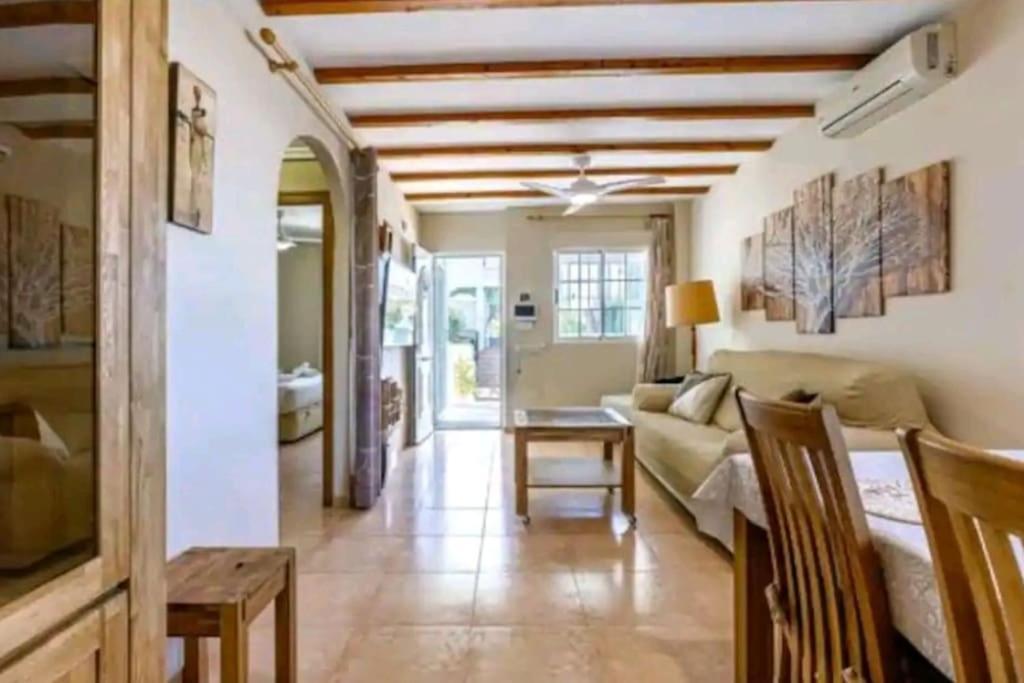 Bungalow Adaptado, Terraza Muy Grande Y Soleada. Gran Alacant Zewnętrze zdjęcie